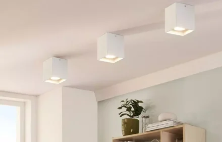 Đèn LED ốp trần là gì? 5 mẫu đèn ốp trần phòng khách tốt nhất